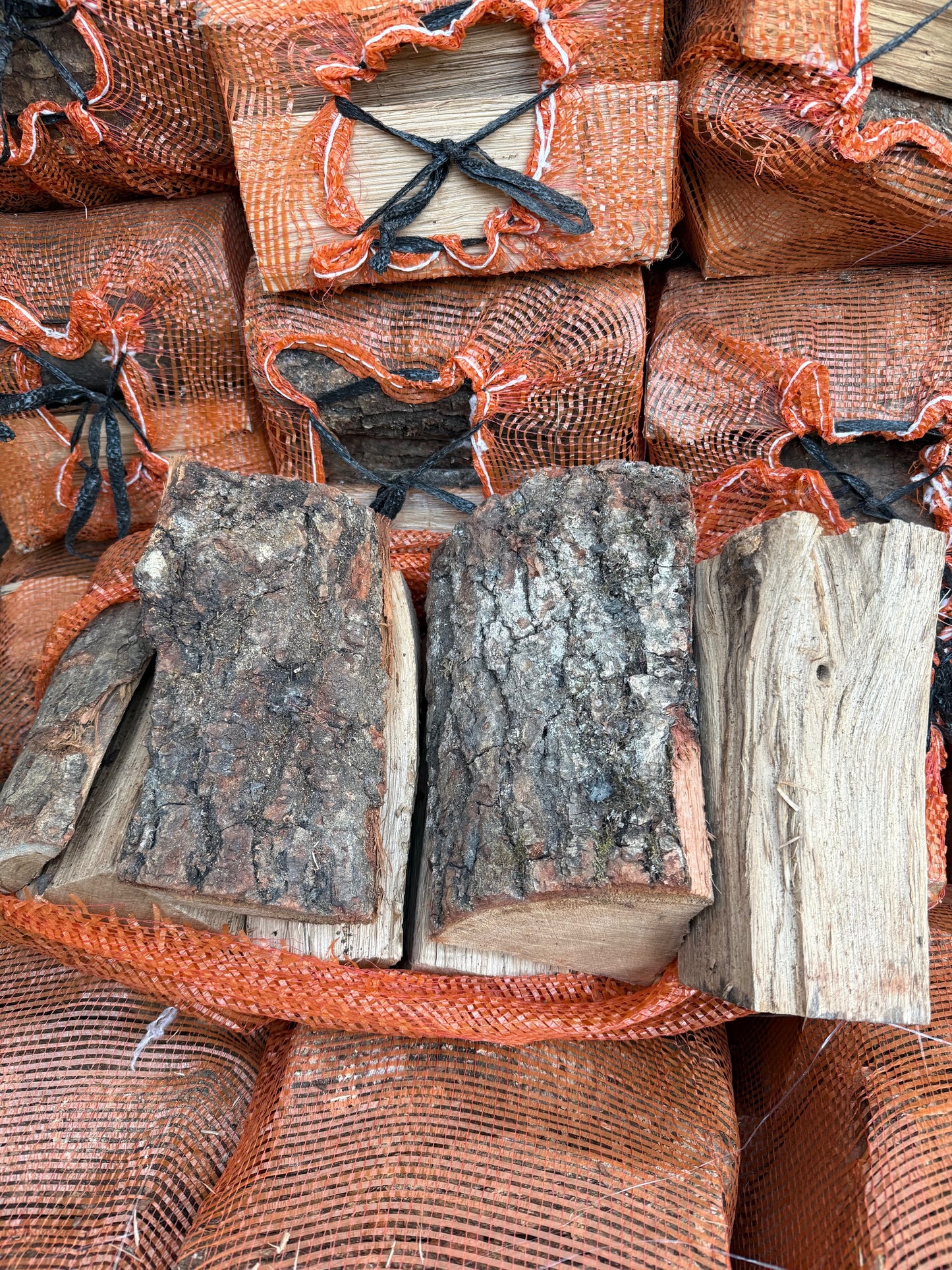 Kiln dried oak logs Jersey — Ready to Burn hardwood firewood delivered across Jersey