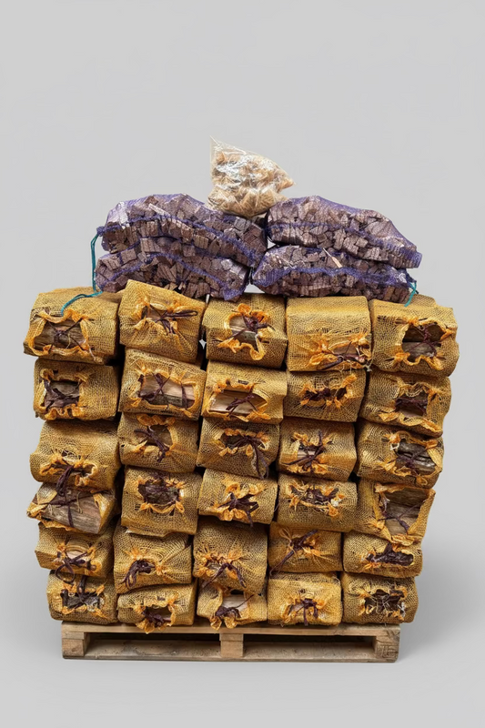 1.5m3 Kiln Dried Oak Logs Bundled with kindling & firelighters