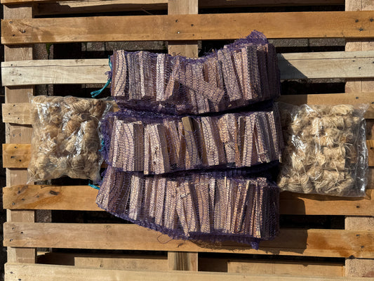 Kiln Dried Kindling 7.5kg & Natural Wood Wool Large Firelighters x100
