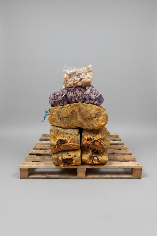 5 nets Kiln dried Oak logs bundled with kindling & firelighters